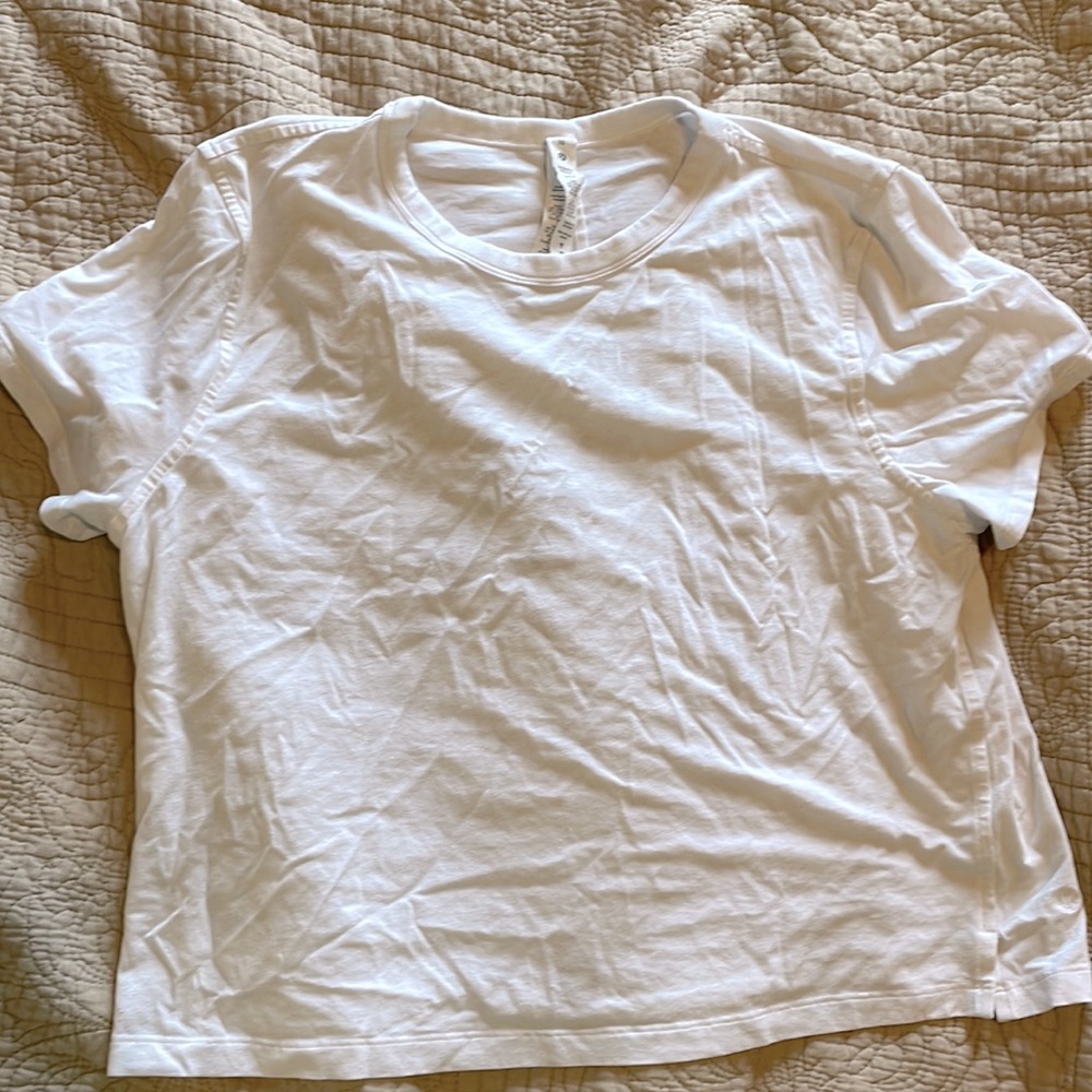 LULULEMON- Women’s -NEW- Size: 10 Swiftly Tech Cropped Short-Sleeve Shirt-White